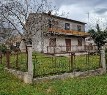 OBITELJSKA KATNICA ZA RENOVACIJU NA TOP LOKACIJI! - cover
