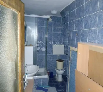 Strogi centar Paga - cover