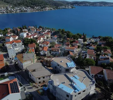 ROGOZNICA- PREDIVNI PENTHOUSE - cover