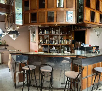 Sesvete - ugostiteljski lokal s terasom, 43 m2 - cover