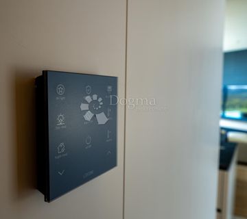 Ekskluzivna smart home vila, kompletno opremljena, s otvorenim pogledom  - cover