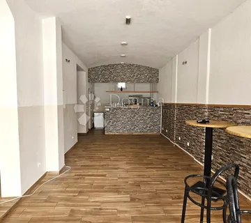 POSLOVNI PROSTOR - PIZZERIA - OKOLICA POREČA - 50 M OD MORA - cover