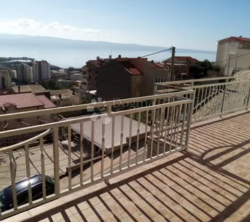Ekskluzivni Objekat sa Poslovnim Prostorima, Stanom i 8 Apartmana - cover