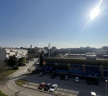 Lijepi stan sa pogledom na grad i 750m od plaže - cover