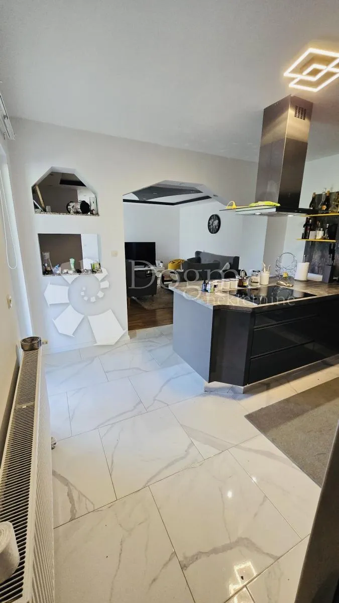 Luksuzna kuća u zelenoj oazi. Naša preporuka  - cover