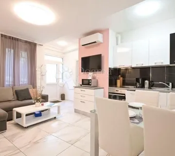 Moderno uređen stan u Opatiji za dugoročni najam - cover