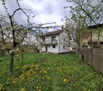 Kuća u Županji, mirno i centralno, 4 sobe - cover