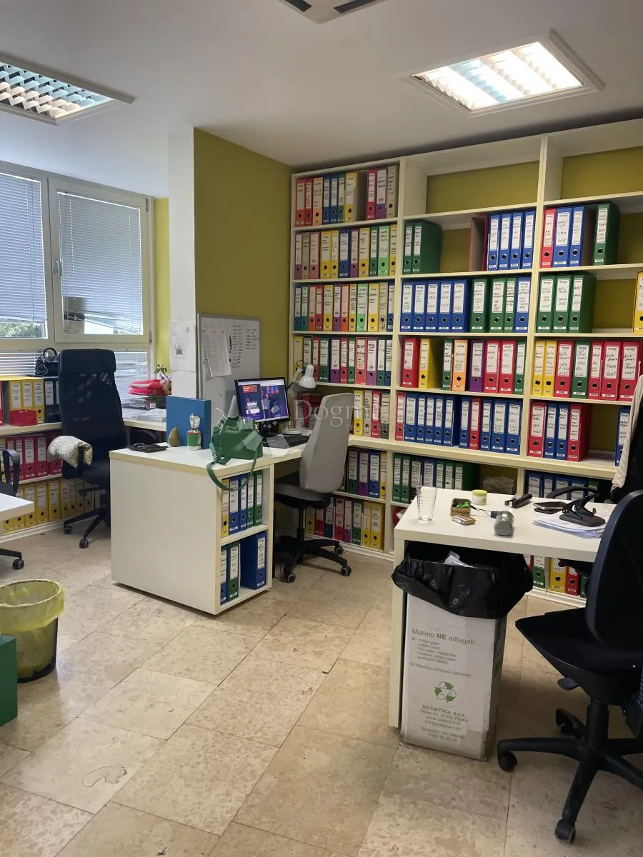 88 m2 ODLIČNOG POSLOVNOG PROSTORA NA KRNJEVU - cover