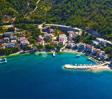 Drvenik, Makarska rivijera- apartmanska kuća 50 m od mora - cover