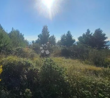 Građevinsko zemljište U kaštel Sućurcu! - cover