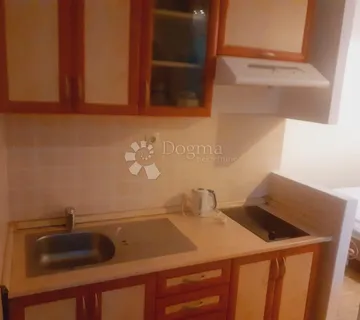 Opatija centar odličan stan za najam - cover