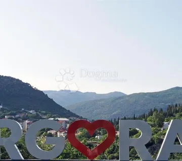 Vrgorac, najam!Odličan poslovni prostor! - cover