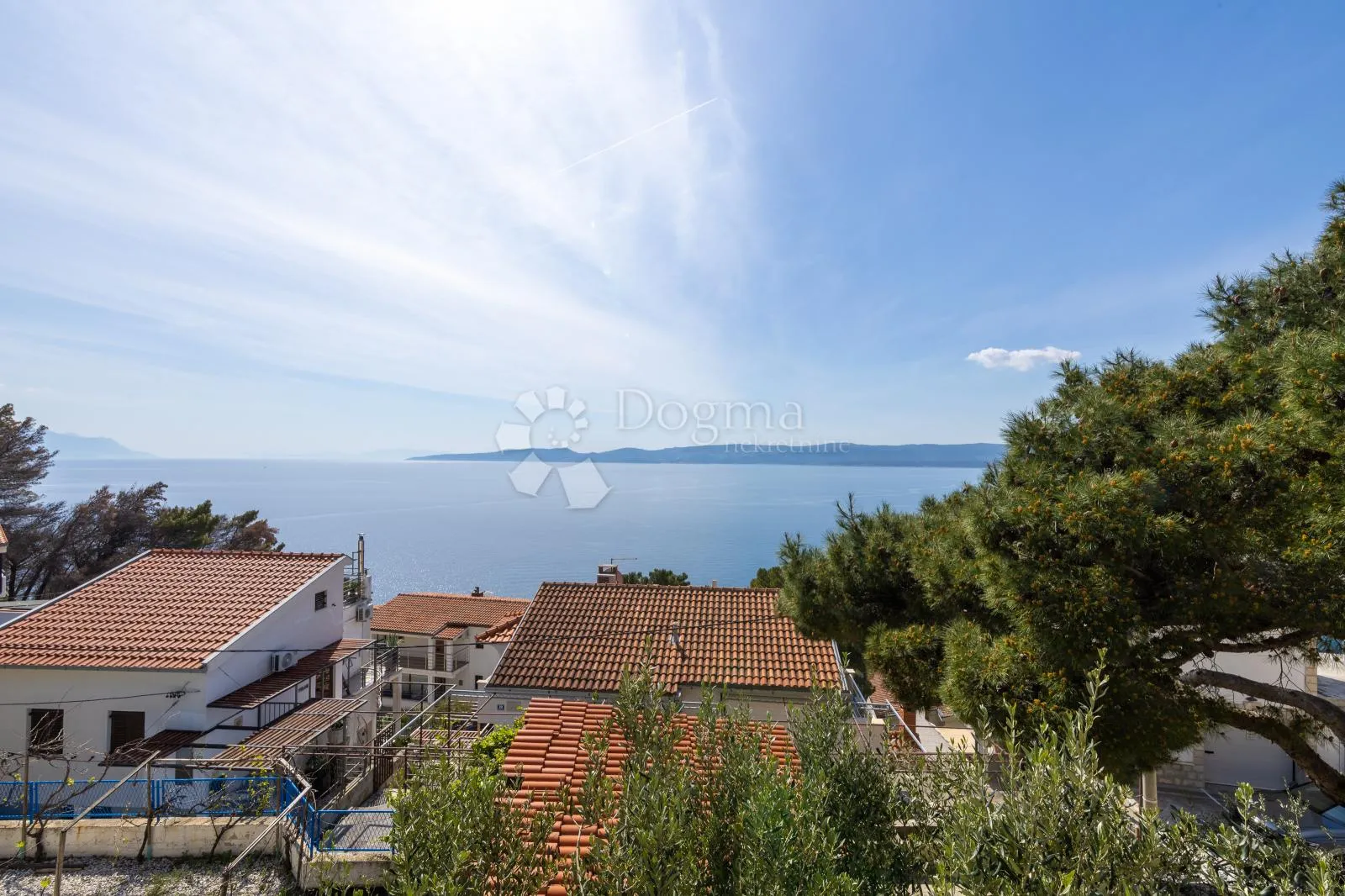 SAMOSTOJEĆA KUĆA NADOMAK MORA, MARUŠIĆI - cover