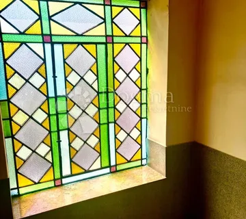 GRAĐANSKI STAN U CENTRU ZAGREBA - cover