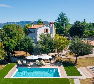 Autentična istarska kamena kuća - cover