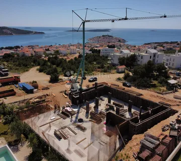 PRIMOŠTEN- NOVOGRADNJA S DIZALOM, TOP POGLED B3 - cover