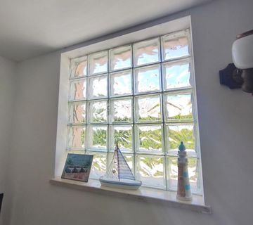 Okrug Gornji – Kuća s više apartmana na atraktivnoj lokaciji - cover