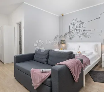 Centar, prilika za investitore... 136m2 EKSKLUZIVNA PRODAJA - cover