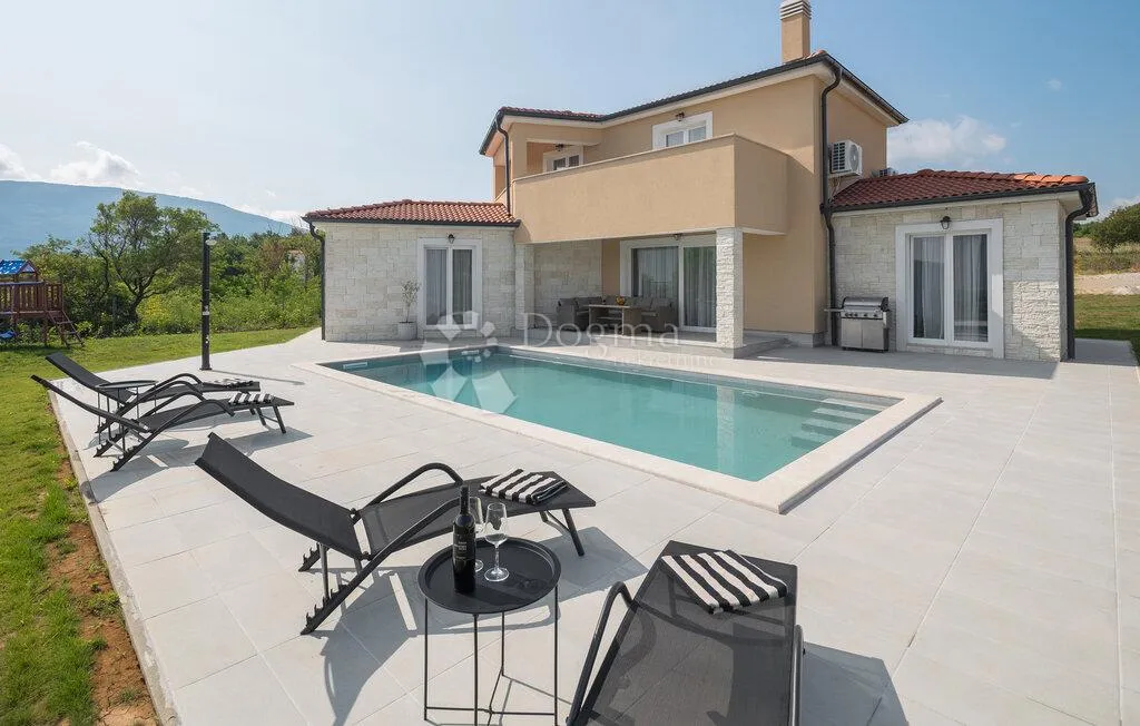 LABIN,okolica,kuća sa bazenom sa otvorenim pogledom - cover