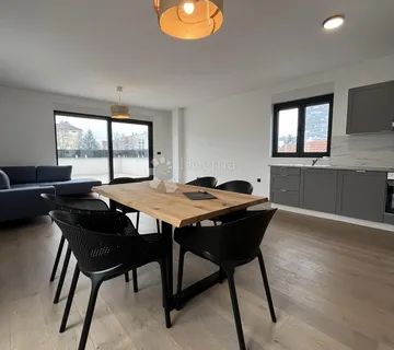LUKSUZAN PENTHOUSE U BLIZINI SKY OFFICA - cover