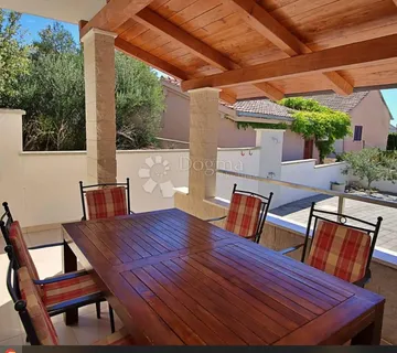 ROGOZNICA - RAŽANJ - atraktivna kuća 150 metara od mora - cover