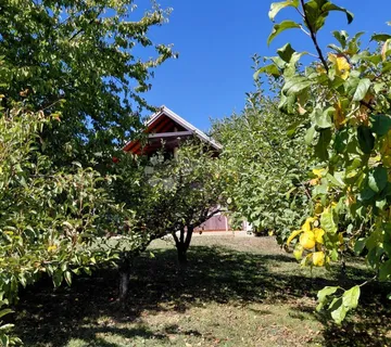 NAŠICE - BAJKOVITA KUĆA U BLIZINI JEZERA LAPOVAC - cover
