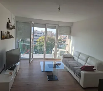 Predivan bombon u Srcu Pule - stan za dugoročni najam  - cover