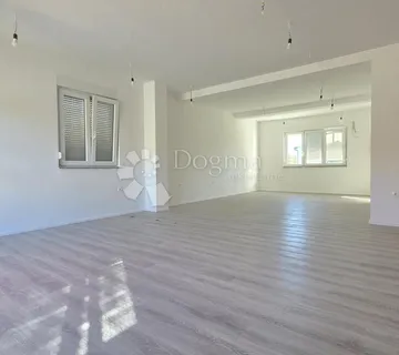 Poslovni prostor na odličnoj, frekventnoj lokaciji - cover