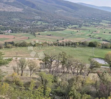 Stara kuća u Boljunu, skrivenom dragulju središnje Istre - cover