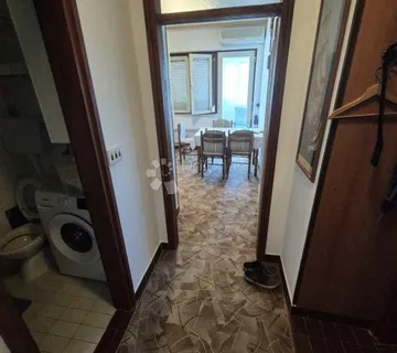 Prilika! Dvosobni klasični stan u Jadranovu - cover