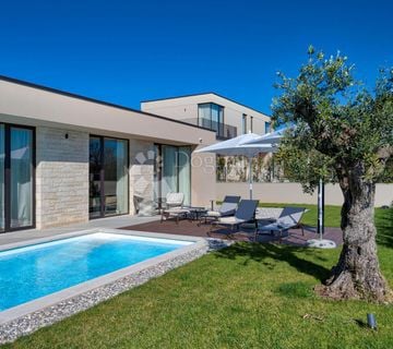 Ekskluzivna smart home vila, kompletno opremljena, s otvorenim pogledom  - cover