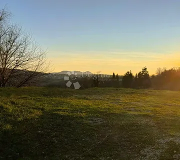 Rijetka prilika: zemljište spremno za gradnju s prekrasnim pogledom - cover