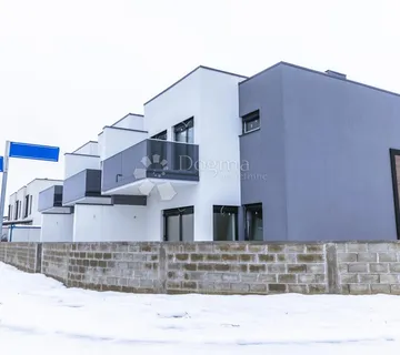 AQUA - treća u nizu - cover