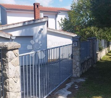 Mediteranski raj  – Samo 90 metara od mora! - cover