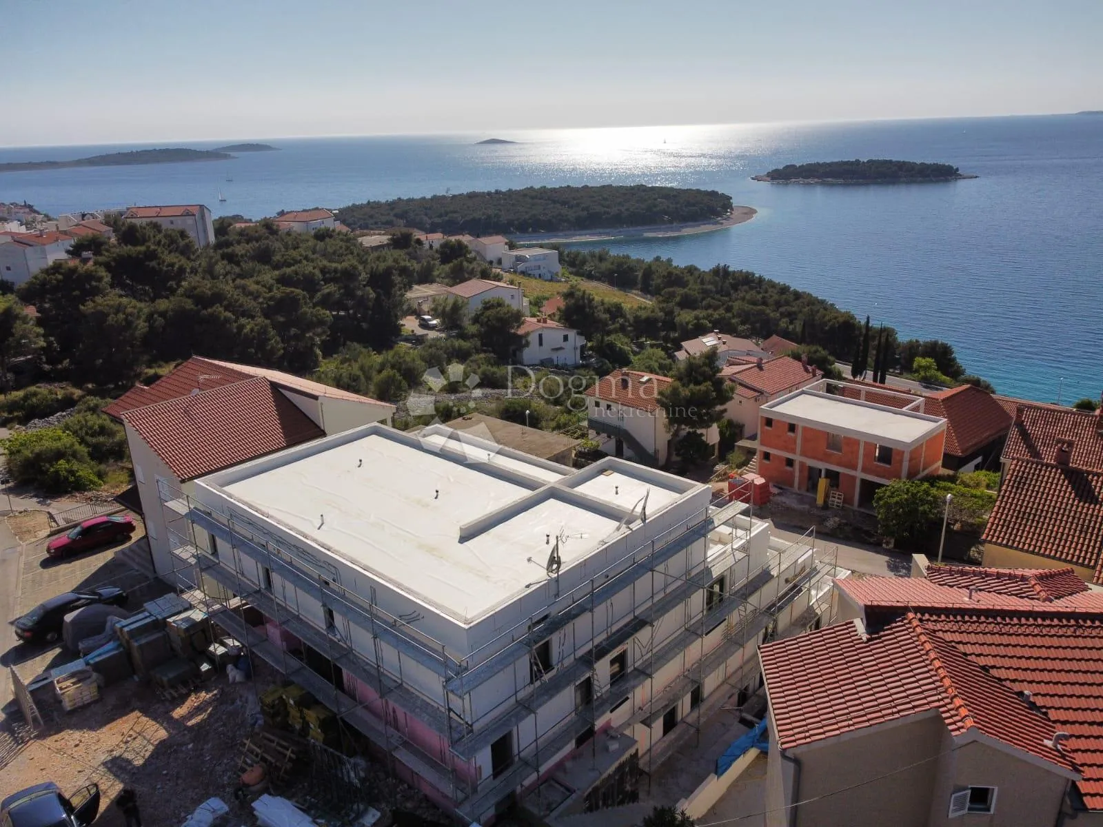 PRIMOŠTEN- STAN S PREDIVNIM POGLEDOM U NOVOGRADNJI B2 - cover