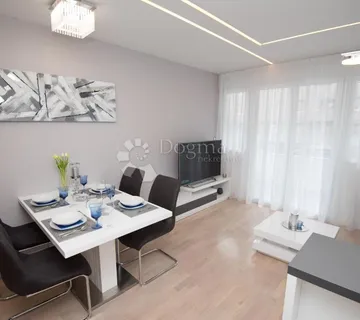 Stan: Split, 59 m2 - cover