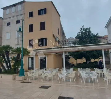 Poslovni prostor na šetnici - odlična prilika! - cover