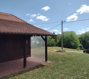 Savršena drvena kuća - cover