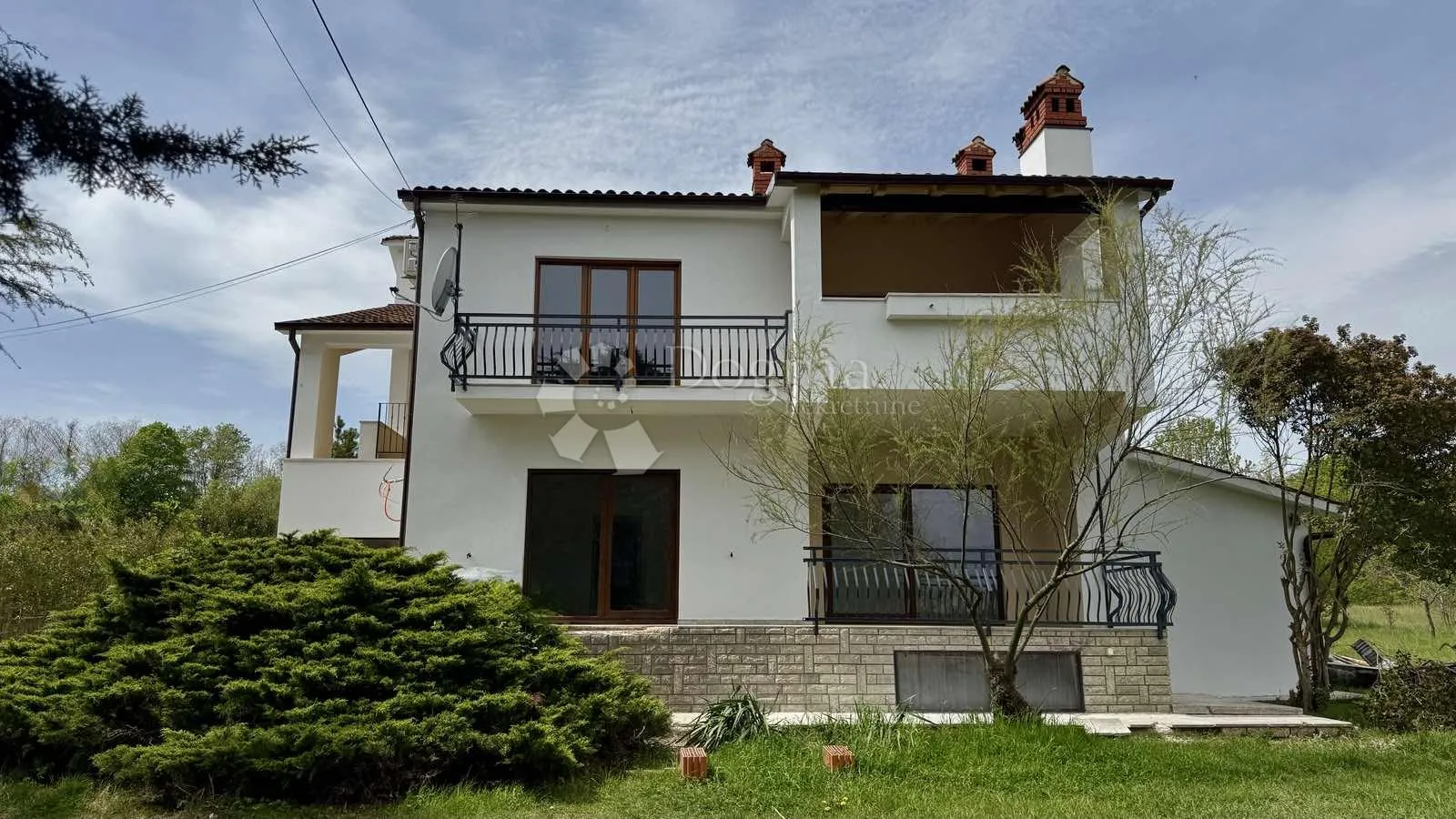 BARBAN,kuća sa 2 stana,TOP lokacija - cover