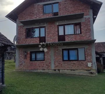 Kuća u najljepšem selu - cover