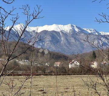 GRAĐEVINSKO ZEMLJIŠTE LOVINAC POGLED VELEBIT - cover
