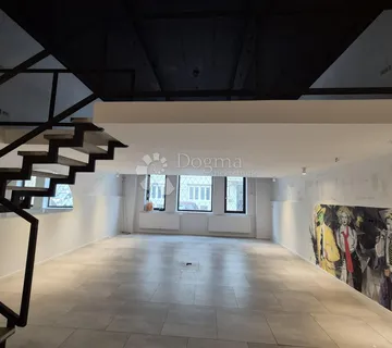 PRILIKA-u centru Zagreba 122m2+terasa 150m2  - cover