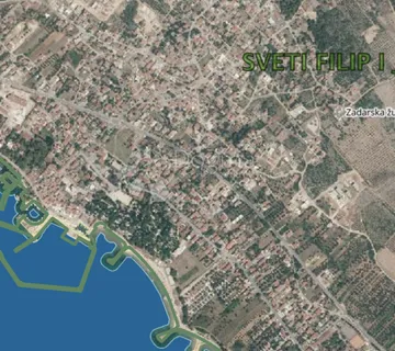 Sv. Filip i Jakov - Atraktivna lokacija iznad magistrale - idealna za obiteljsku kuću ili apartmane - cover