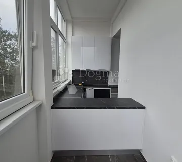 Idealan stan za obiteljski život u Puli - cover