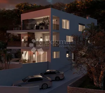 ČIOVO-PENTHOUSE PRVI RED DO MORA SA ČAROBNIM POGLEODM - cover