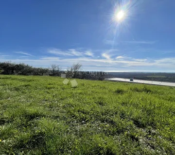 ZEMLJIŠTE SA PANORAMSKIM POGLEDOM I PROJEKTOM - cover