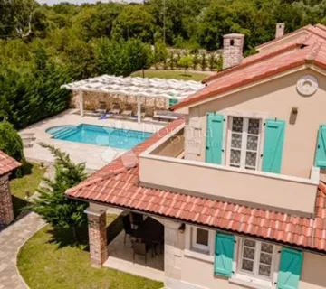 Ekskluzivna vila na prestižnoj lokaciji - savršena oaza mira i luksuza  - cover