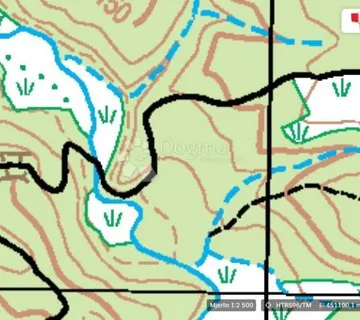 Pozamašan teren s bunarom i prilaznim putem - cover