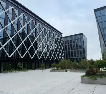 Prostor u poslovnoj zoni na frekventnoj lokaciji - cover