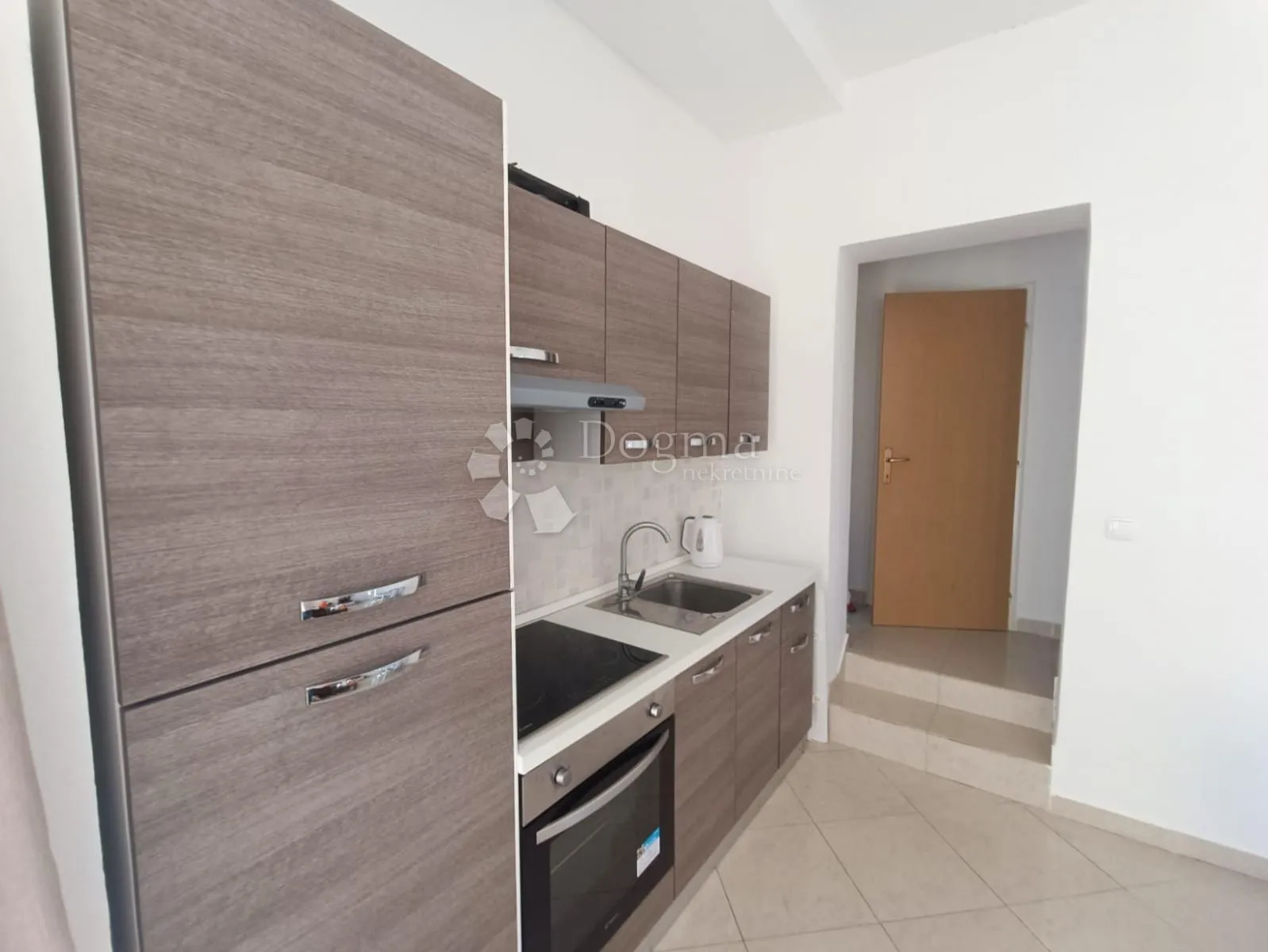 Apartman 46 m² s balkonom i terasom – Palit, Rab - cover